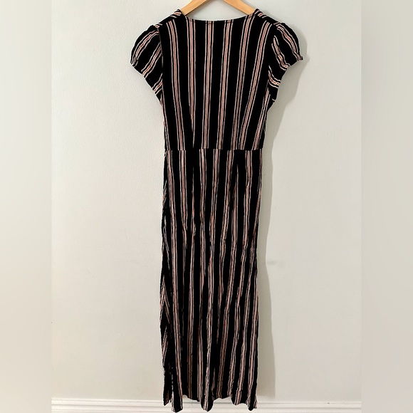 Women dress - Unsure of brand - Picture 2 of 4